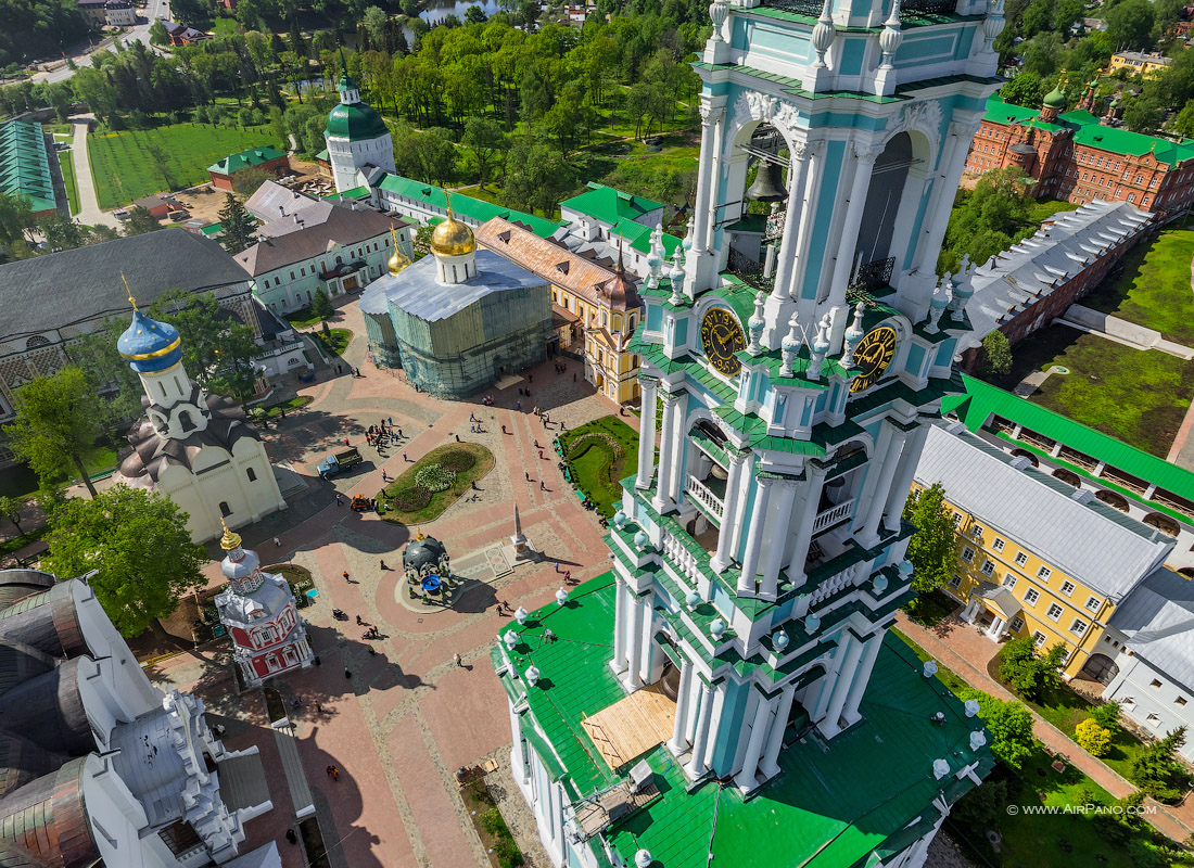 Колокольня троице сергиевой лавры фото