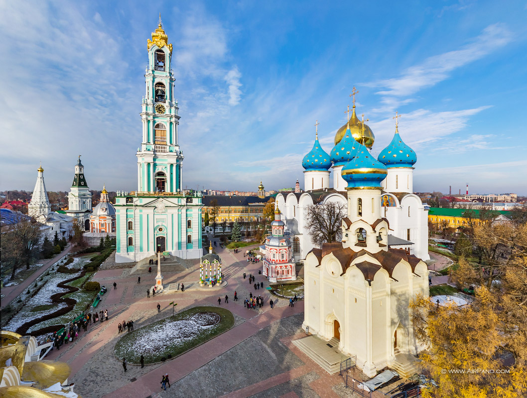 Троице сергиева лавра фото летом