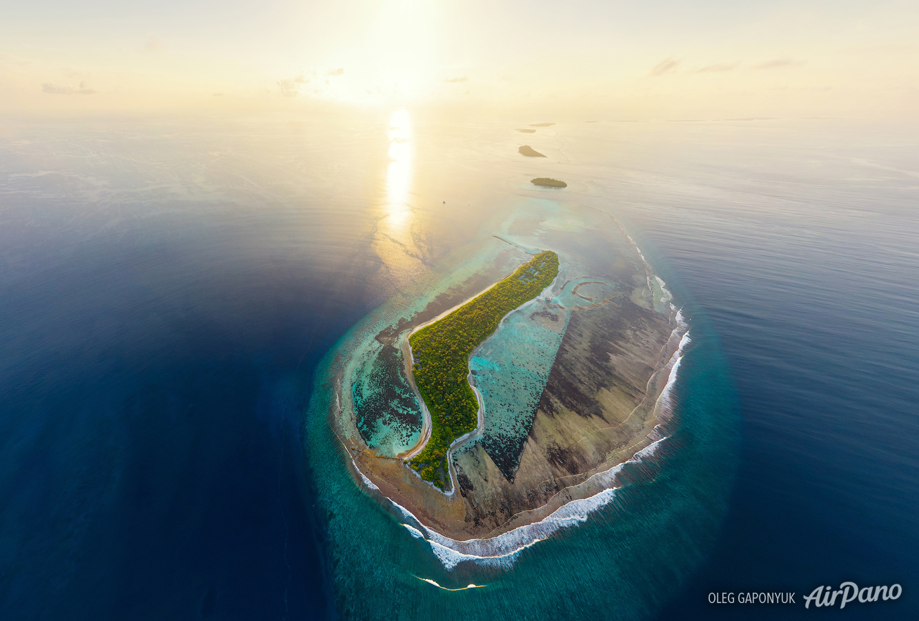 Shape island. Атолла Южный Мале (Каафу). Каафу (Северный Мале) Атолл. Каафу Атолл Мальдивы. Мальдивы Южный Каафу Атол.