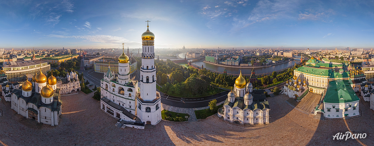 Соборная площадь в Москве