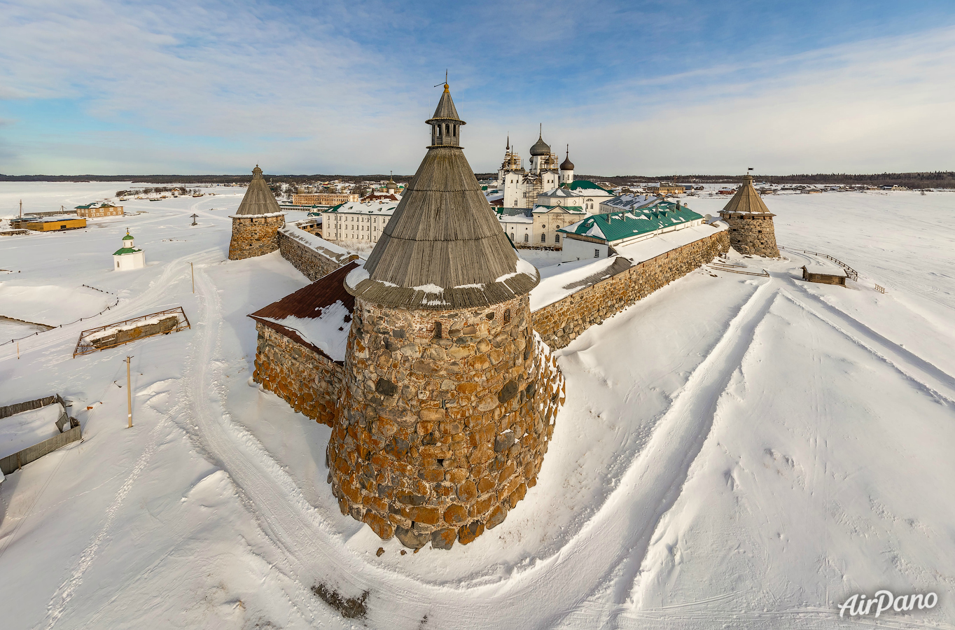 Белая башня фото старые фото