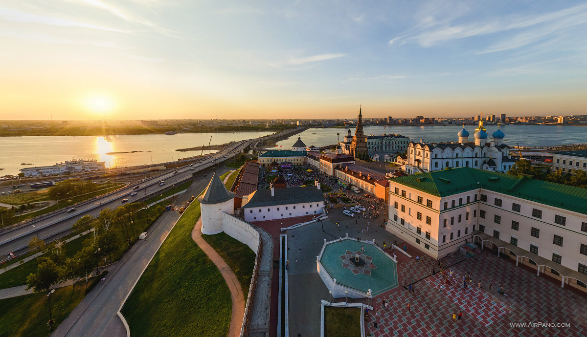 Казанский кремль с высоты птичьего полета фото
